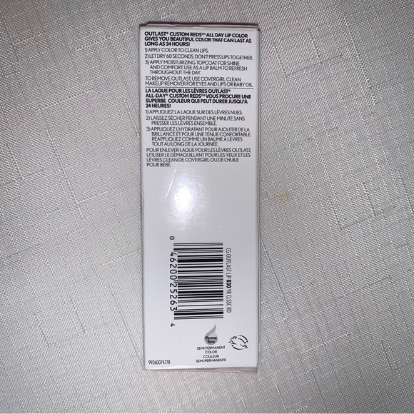 NIB COVERGIRL Outlast All Day Lip Color Custom Reds 830 Your Classic Red 2.3ml - Picture 7 of 10